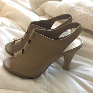 Madden Girl Tan Casual Pumps with 3” Heel